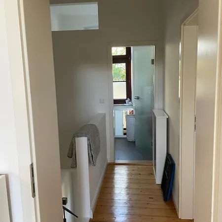 Privates In Unserem Ruhigen Zuhause, Nur 12 Minuten Bis Duesseldorf Neuss