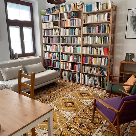 12 Minutes From Duesseldorf To Your Private And Cosy نيوس